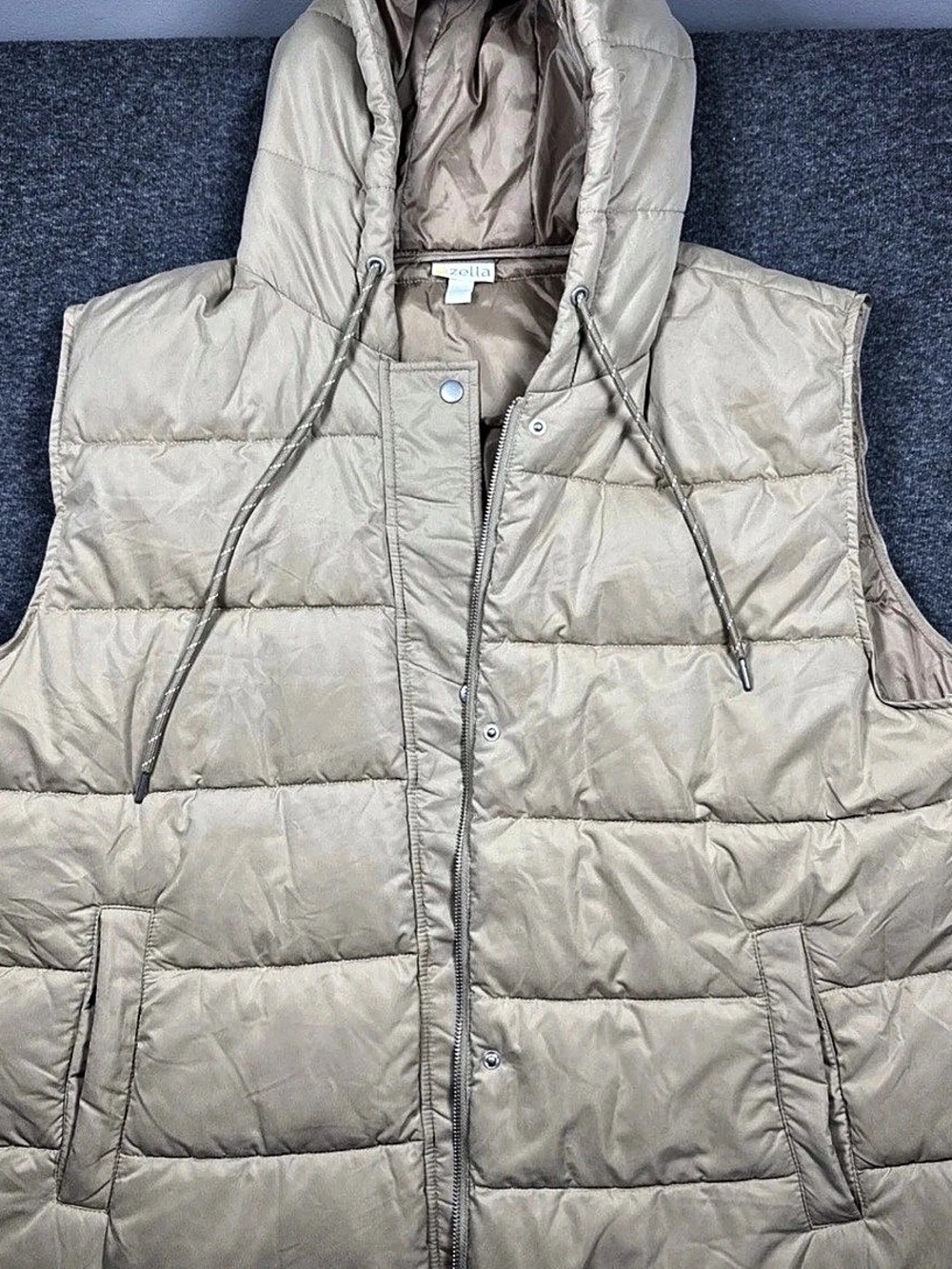 Zella Hooded Quilted Puffer Vest Size 1X Like New